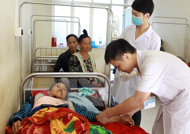 Decree to increase hospital fees takes effect - ảnh 1